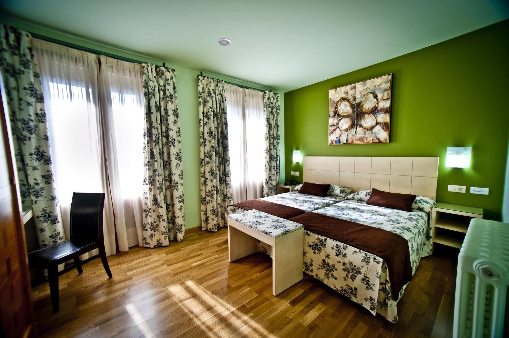 Hotel Condes De Castilla شقوبية المظهر الخارجي الصورة